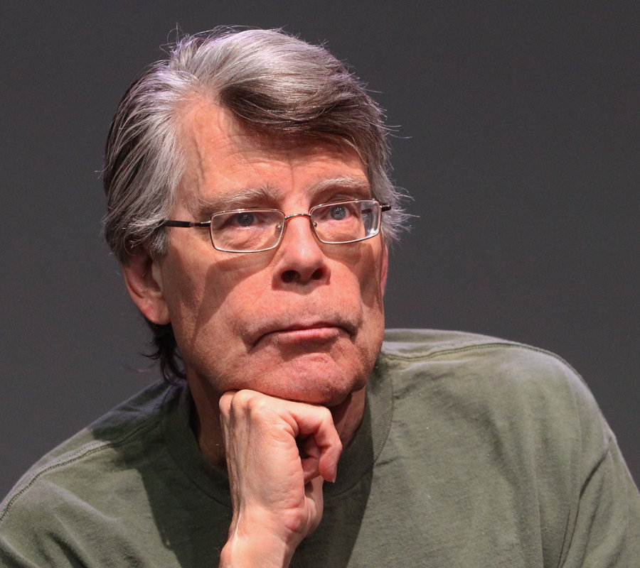 Discover the truth about Stephen King's enormous net worth. Discover the route that led to his great riches and learn from his success.